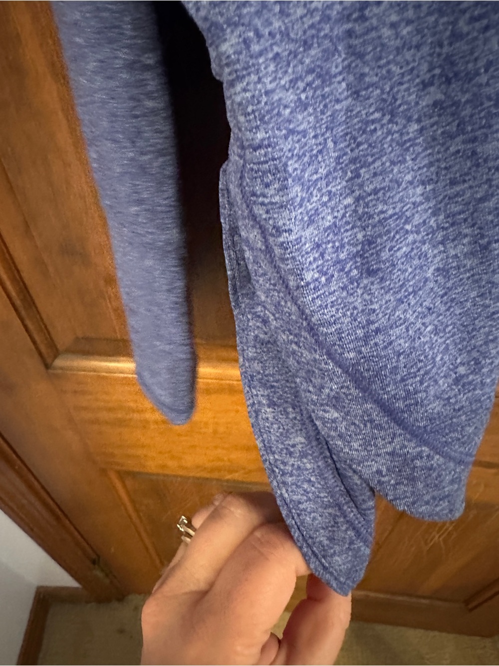 Athleta Long Sleeve Active Top 1X Thumbholes Side Slits EUC - Picture 5 of 7